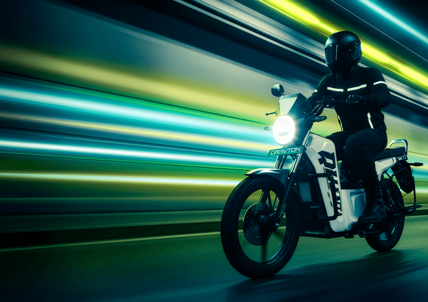 Which Companies Make Electric Vehicles for Delivery Fleets in India?